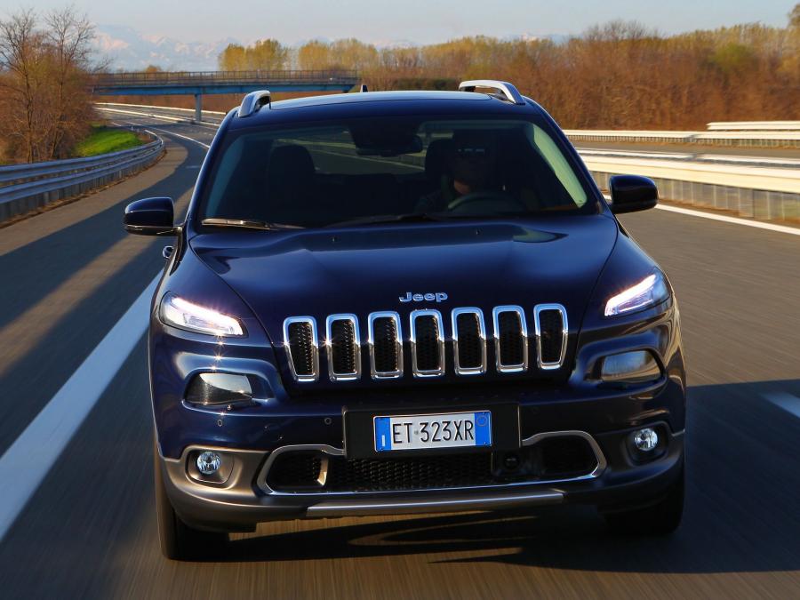 Jeep Cherokee Limited 2014 года  (EU) (фото 14 из 25)